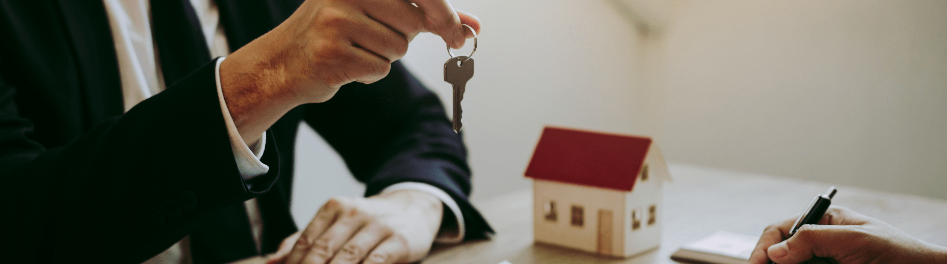 xrental-property-mgmt-system-hero.png.pagespeed.ic_.eXpfoiEe3a.png